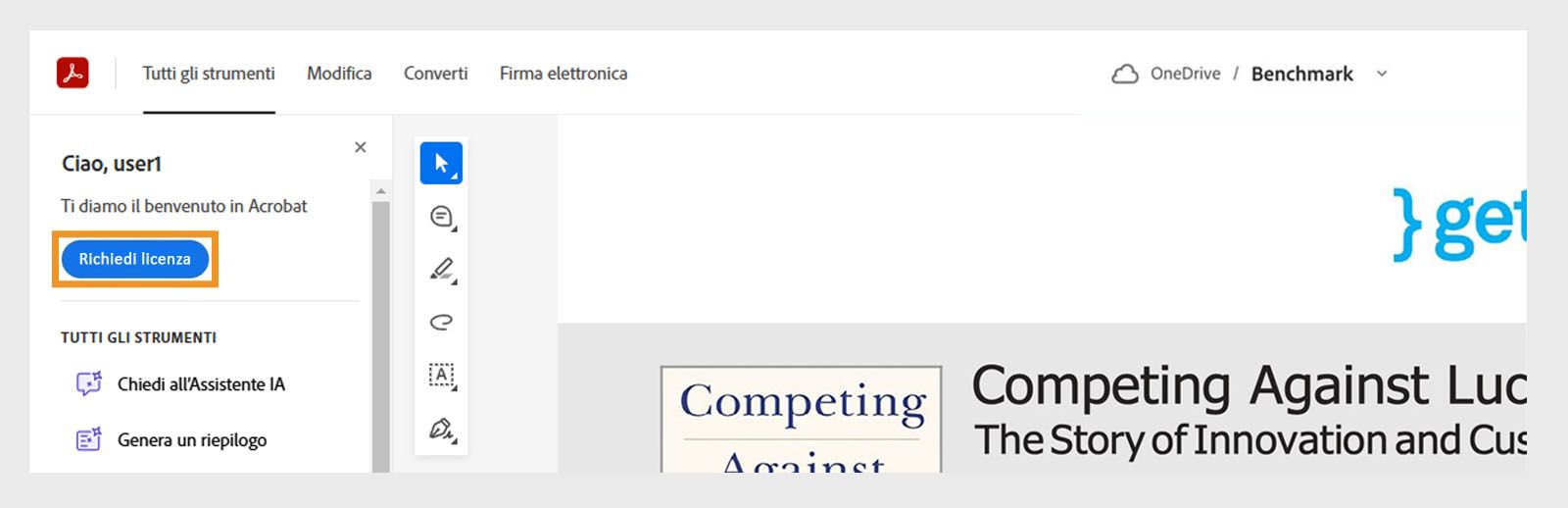 Interfaccia Acrobat per SharePoint e OneDrive con un pulsante Richiedi licenza evidenziato.