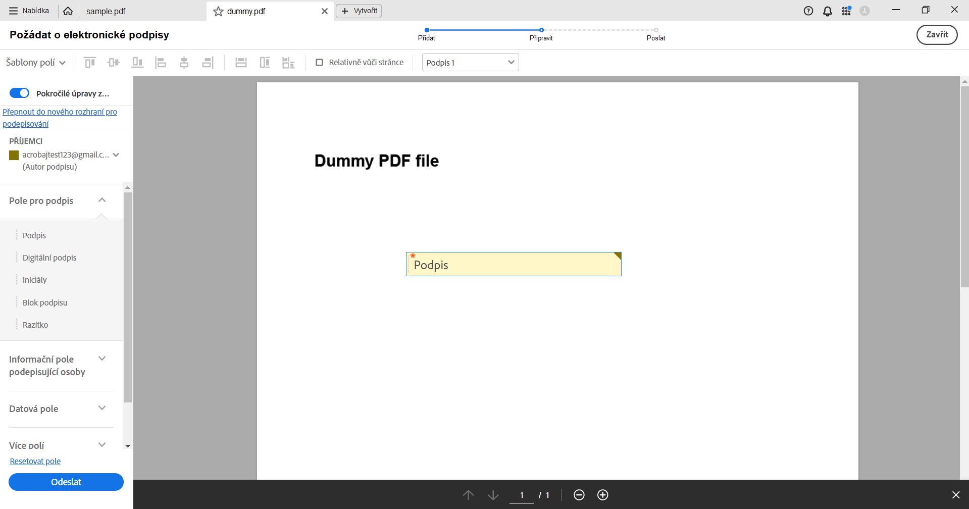 Přidejte pole s podpisem.
