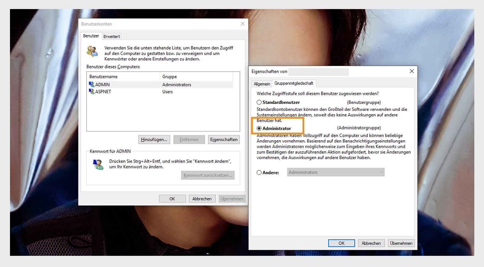 Die Registerkarte „Gruppenmitgliedschaft“ im Fenster mit den Benutzereigenschaften bietet die Option, Administrator als Zugriffsebene für das System-Benutzerkonto auszuwählen.