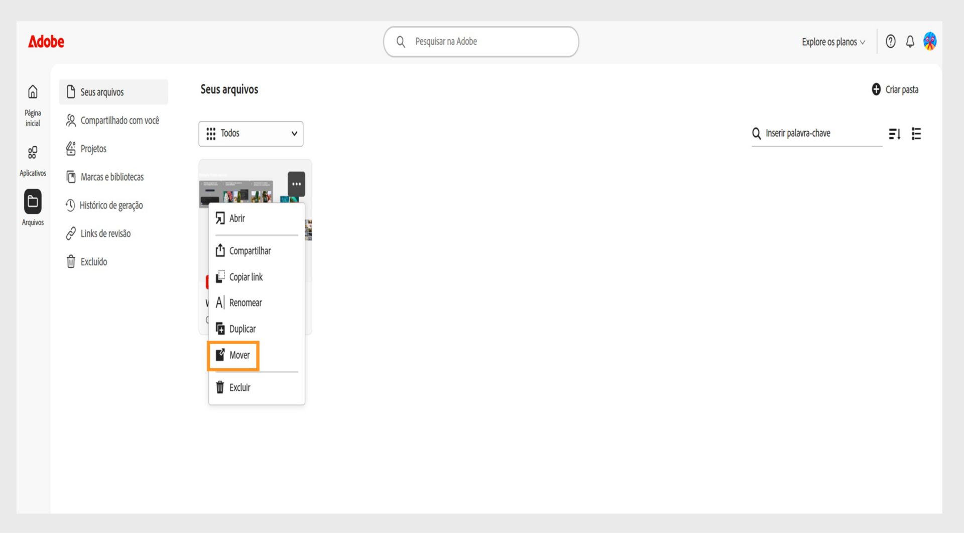 Interface web da Adobe mostrando o menu de opções de um arquivo aberto, com a opção Mover destacada para realocar o documento selecionado.