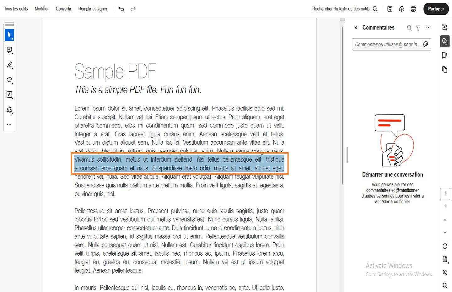 Sélectionnez le texte avec l’outil de sélection et commencez la saisie.