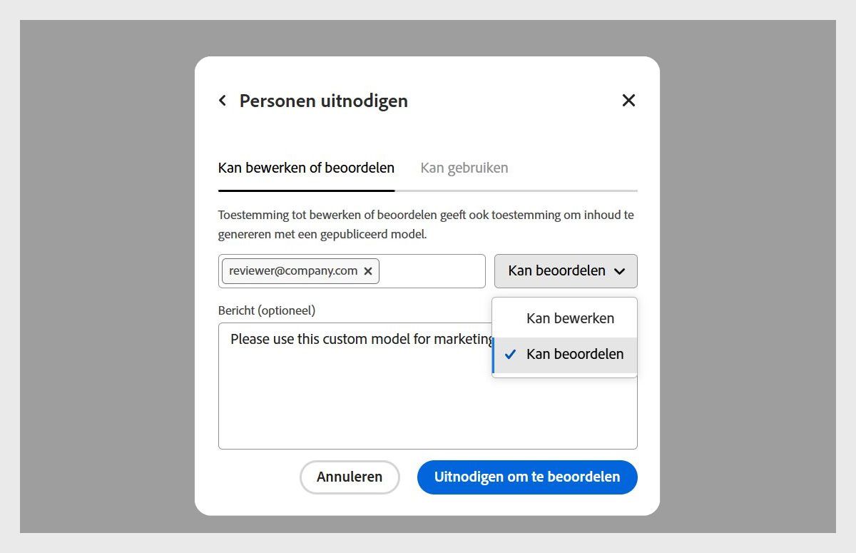 Het dialoogvenster Personen uitnodigen is geopend. Onder het tabblad Kan bewerken of beoordelen wordt een e-mailadres ingevoerd en wordt de toestemming Kan beoordelen geselecteerd.