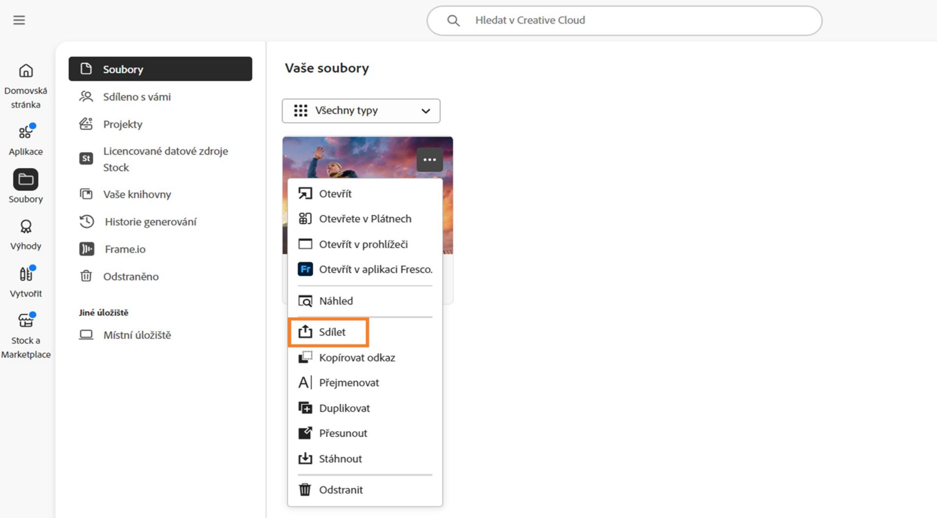 Aplikace Creative Cloud zobrazující nabídku možností souboru s zvýrazněnou volbou Sdílet.