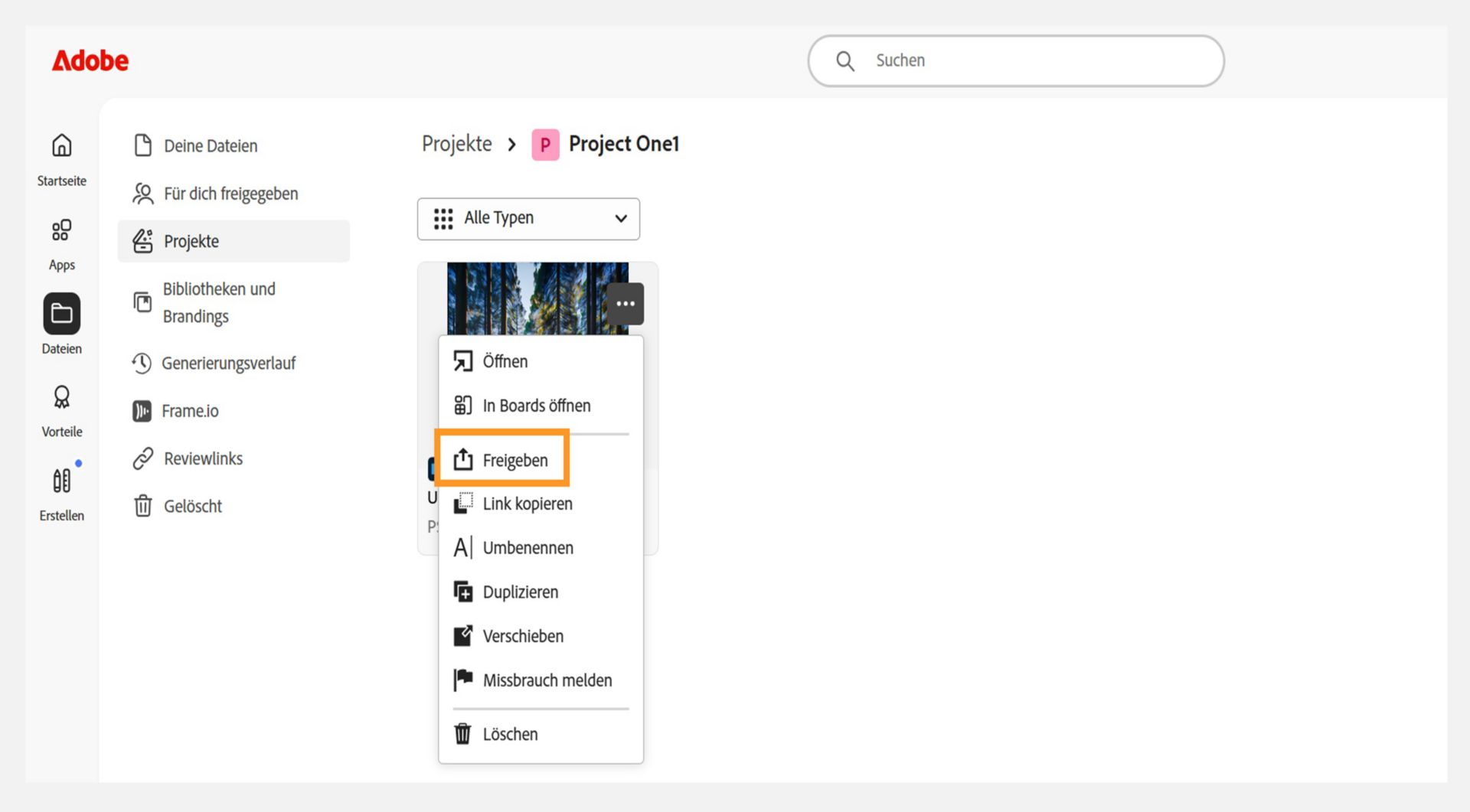 Adobe-Oberfläche mit einer Liste von Projekten.Benutzer können die Freigabeeinstellungen über die Option „Freigeben“ im Dropdown-Menü neben der Projektminiaturansicht verwalten.