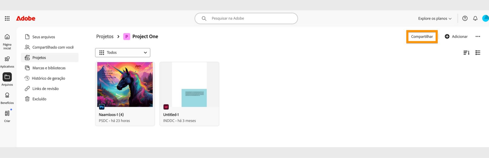 O botão Compartilhar, disponível no canto superior direito da tela do projeto, permite compartilhar o projeto com colaboradores. 