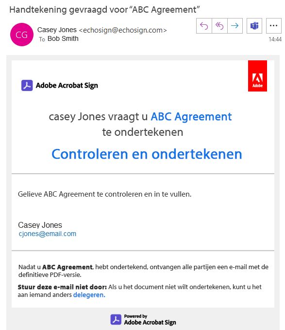 Een e-mailnotificatie met een koppeling naar de overeenkomst.