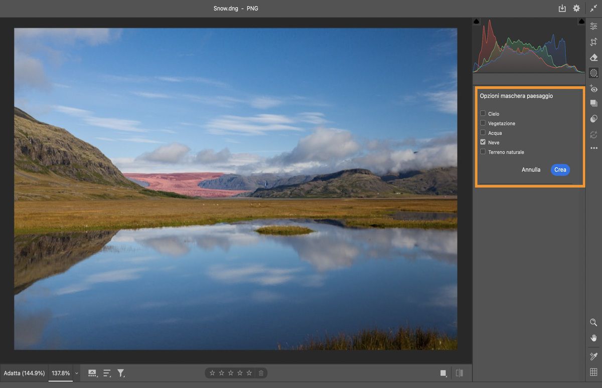 opzioni di mascheratura del paesaggio in una foto di un lago con montagne e boschi