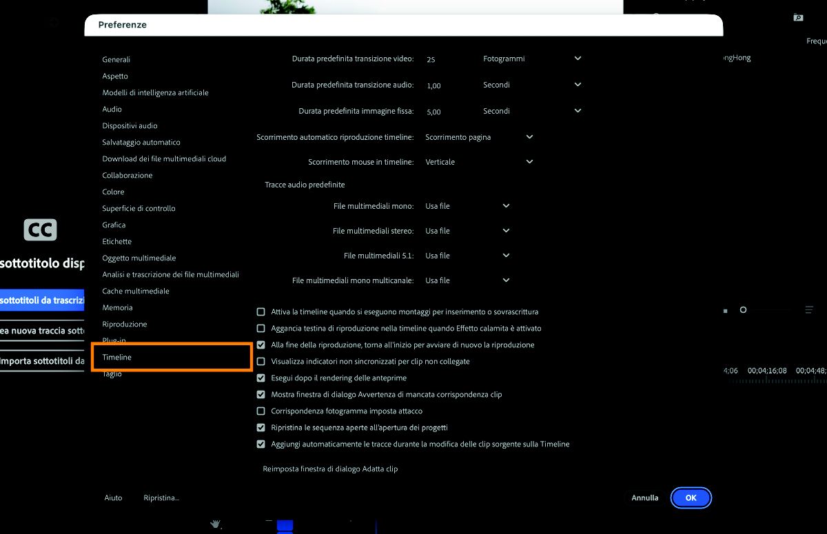 Il pannello Timeline nella finestra di dialogo Preferenze è aperto con opzioni per personalizzare il comportamento e l'aspetto delle sequenze, incluse le impostazioni per l'aggancio della timeline, le tracce audio e video e le durate predefinite per le transizioni e le immagini fisse.