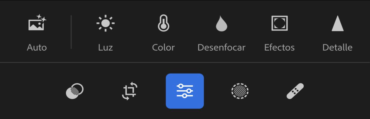 Barra de herramientas de Lightroom para dispositivos móviles que muestra herramientas como Editar, Ajuste preestablecido, etc.