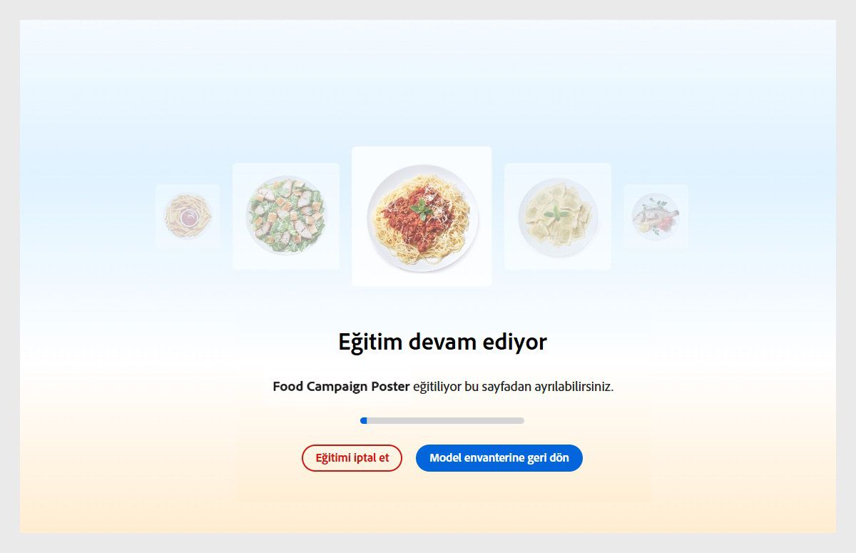 Kullanıcı arabiriminde &quot;Eğitim devam ediyor&quot; ifadesi görüntülenir. Bunun altında, &quot;Yemek Kampanyası Posteri eğitim aşamasındadır, bu sayfadan çıkabilirsiniz.&quot; yazar.