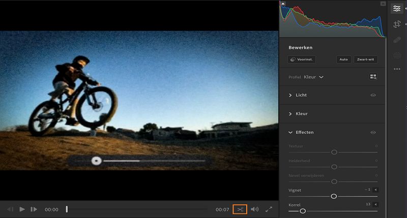 Het bijsnijdpictogram rechtsonder in het deelvenster Tijdlijn.