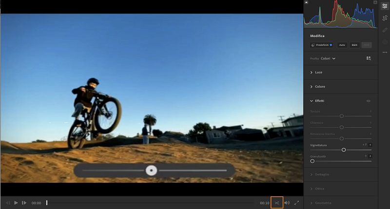 L’icona di taglio in basso a destra nel pannello timeline.