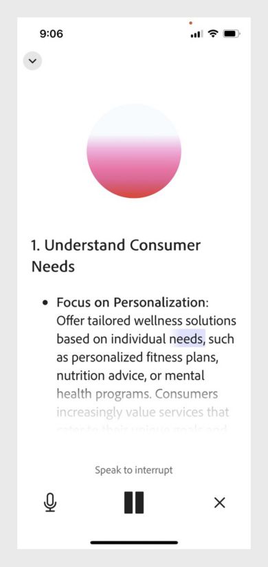 Acrobat PDF Spaces in modalità vocale a mani libere con opzioni per disattivare il microfono e mettere in pausa la riproduzione audio.