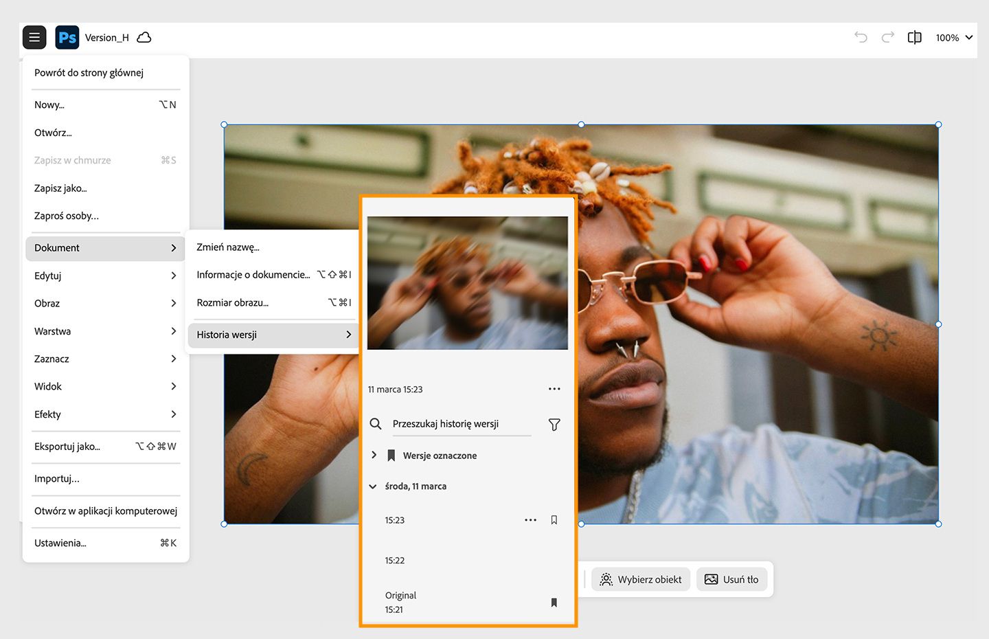 Panel Historia wersji wyświetla wersje dokumentu, które można łatwo przywrócić w celu dalszej edycji.