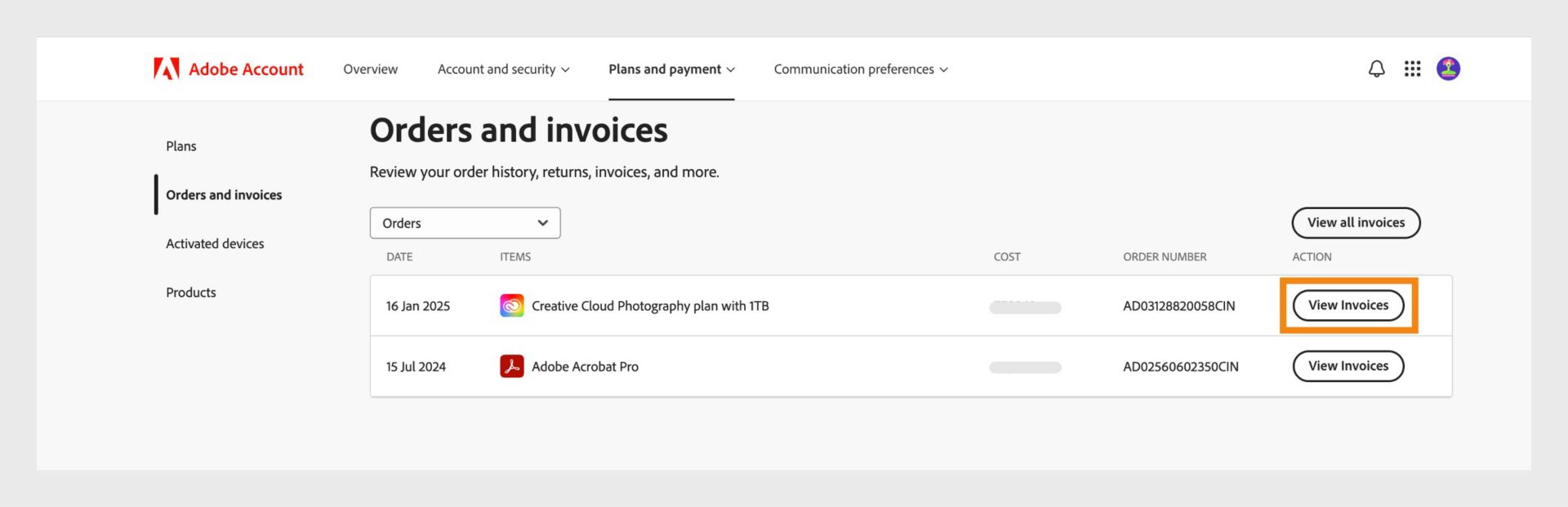 The Orders and invoices window, where all the orders are listed alongside the highlighted View invoices button.